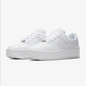 Nike Air Force 1 Sage Low